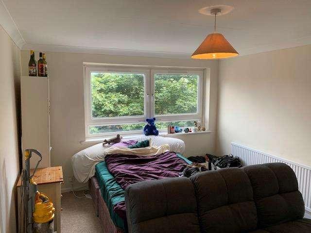 4 bed flat for sale
