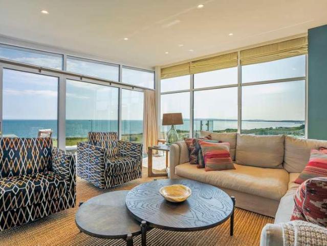 4 bed flat for sale