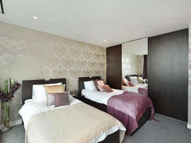 4 bed flat for sale