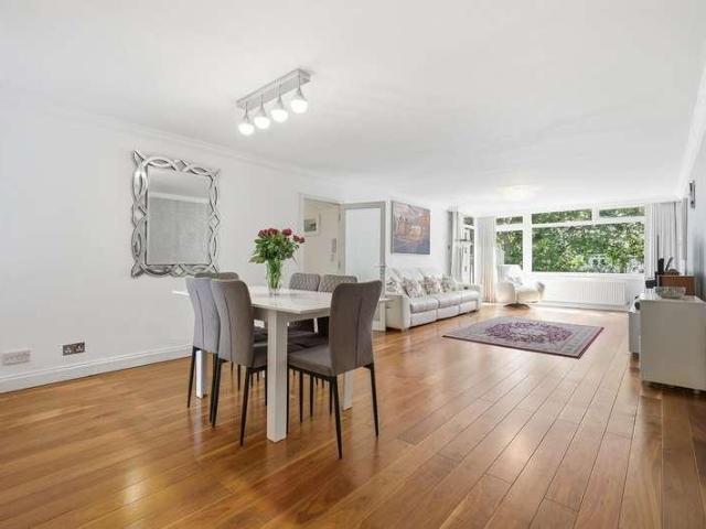4 bed flat for sale