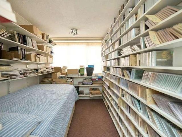 4 bed flat for sale