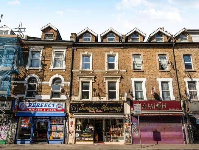 4 bed flat for sale