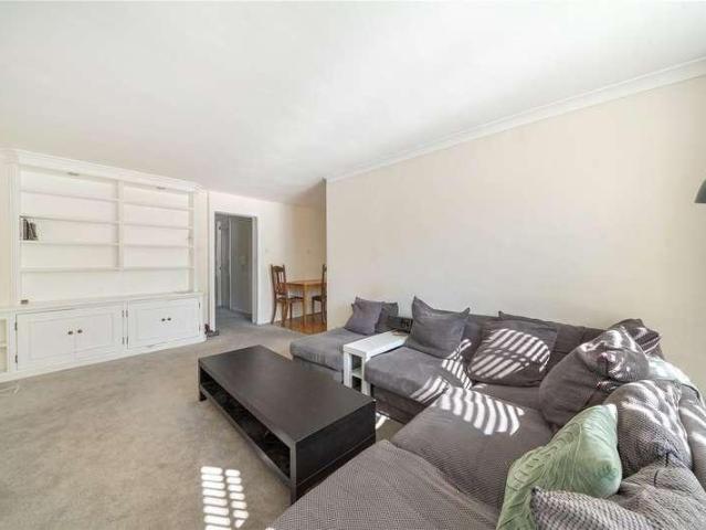 4 bed flat for sale