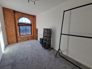 4 bed flat for sale