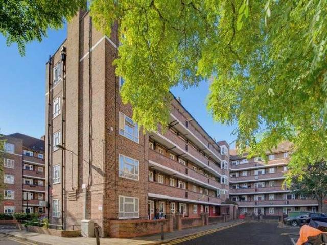 4 bed flat for sale