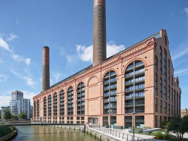 4 bed flat for sale