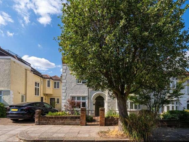 4 bed flat for sale