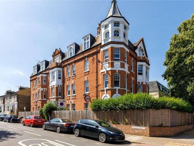 4 bed flat for sale