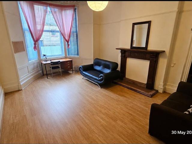 4 Bed Flat, Hmo Licensed Bentinck Street, G3