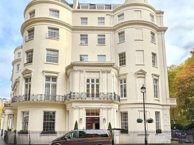 4 bed flat to rent