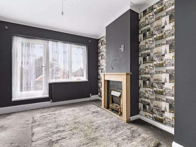 4 bed flat to rent