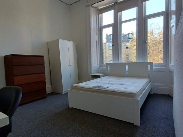 4 Bed Flat, Woodlands Road, G3