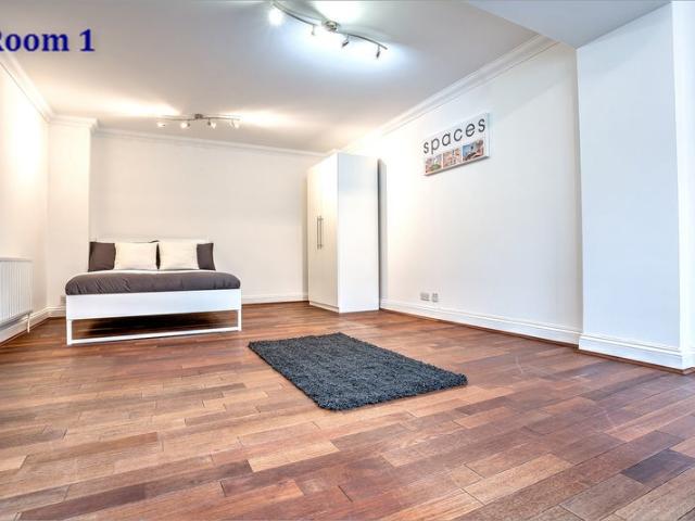 4 bed flat, 5 mins walk from Kenningotn Oval