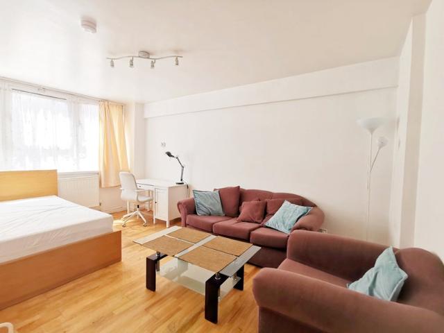 4 bed flat, 5 mins walk from Russell Square