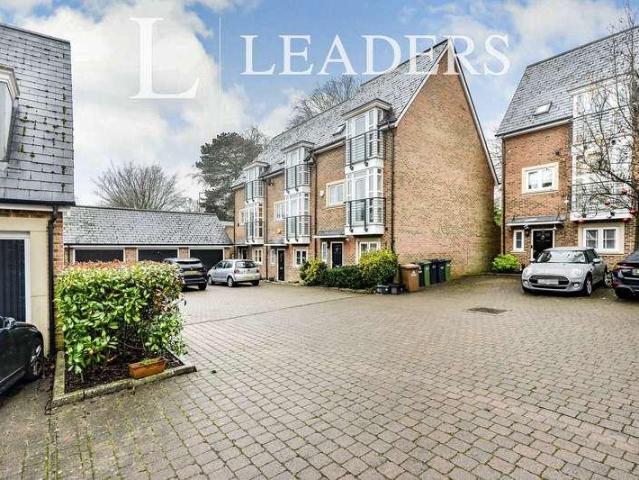 4 bed house to rent