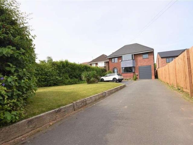 4 bed house to rent