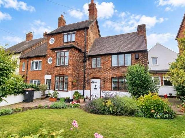 4 bed house to rent
