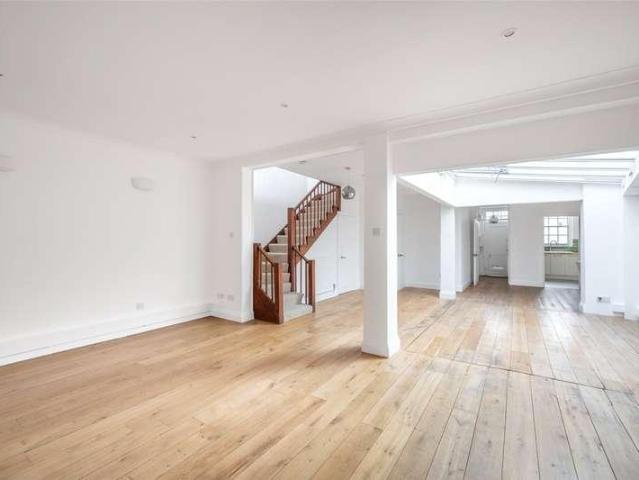 4 bed house to rent