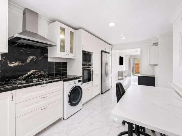 4 bed house to rent