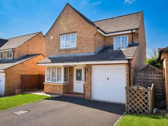 4 bed house to rent