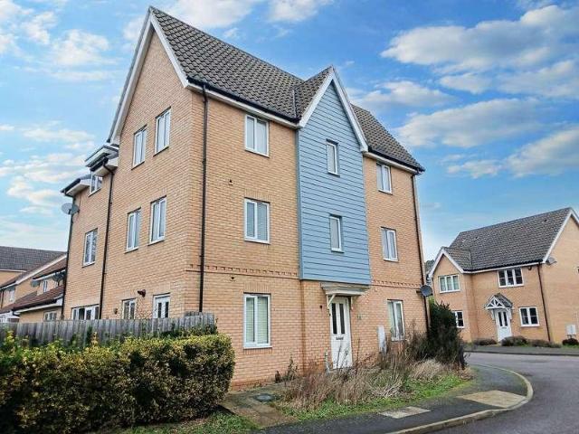 4 bed house to rent