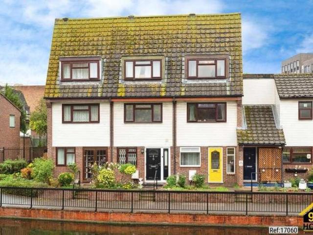 4 bed house to rent