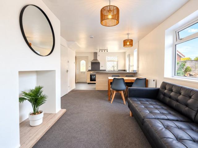 4 Bed house to rent