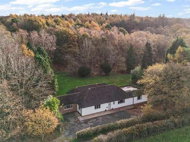 4 bed house to rent