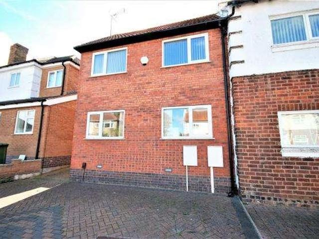 4 bed house to rent