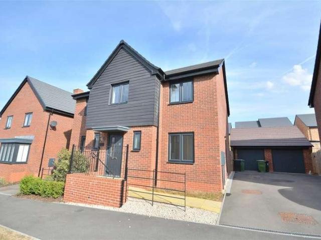 4 bed house to rent
