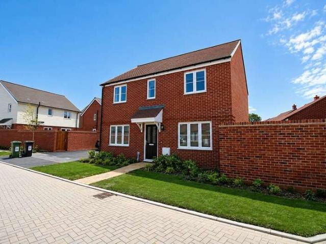 4 bed house to rent