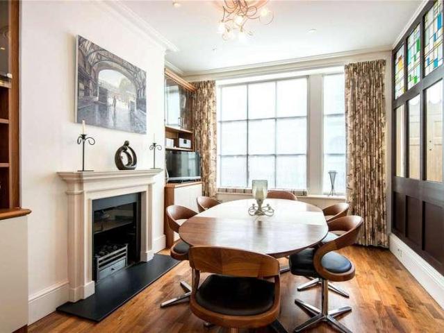 4 bed house to rent