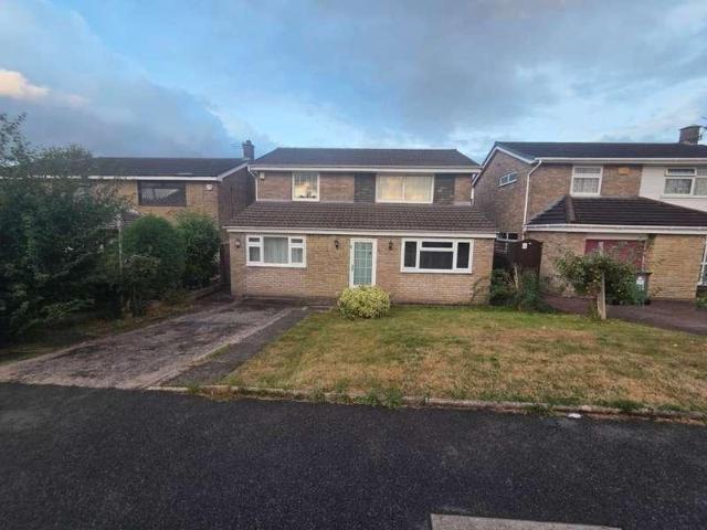 4 bed house to rent