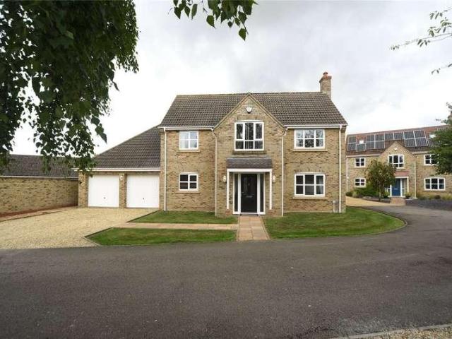 4 bed house to rent