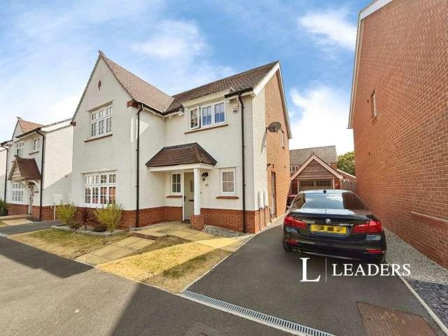 4 bed house to rent