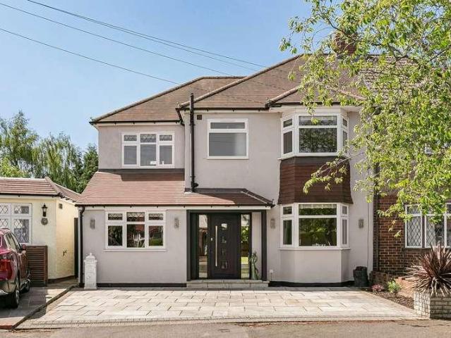 4 bed house to rent