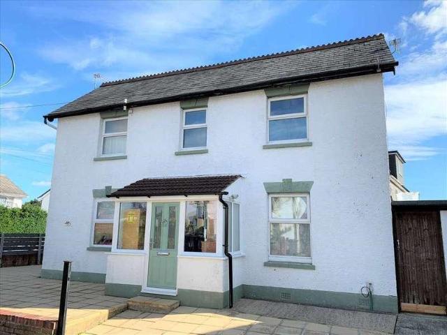 4 bed house to rent