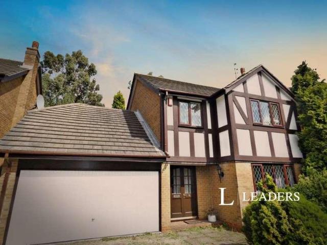 4 bed house to rent