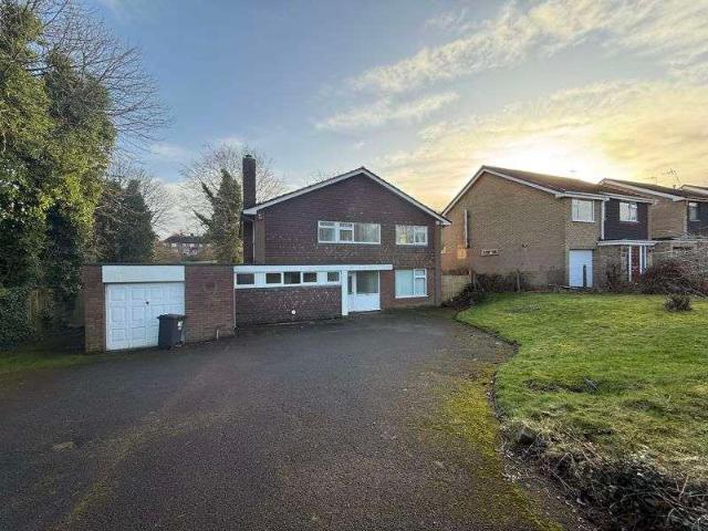 4 bed house to rent
