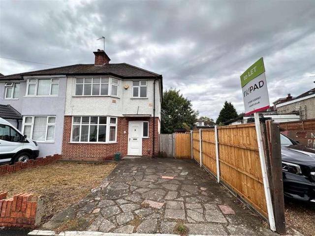 4 bed house to rent