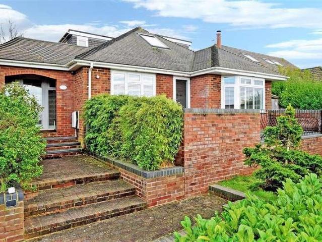 4 bed house to rent