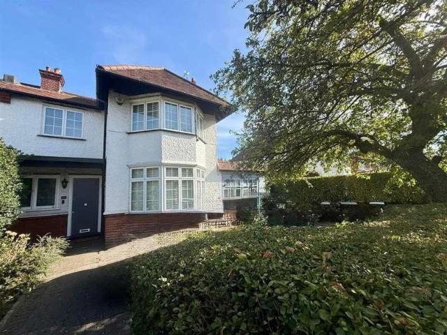 4 bed house to rent
