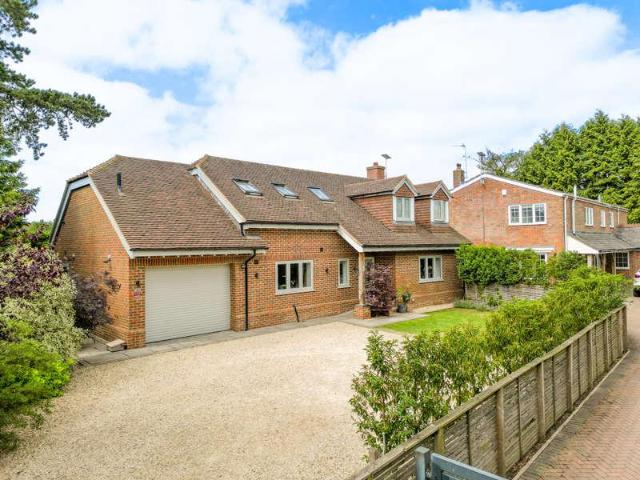 4 bed house to rent
