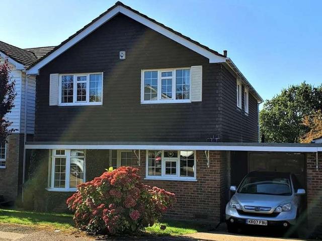 4 bed house to rent