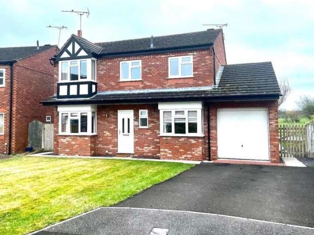 4 bed house to rent