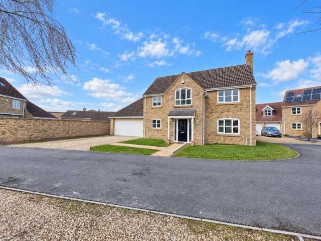 4 bed house to rent