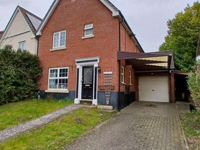 4 bed house to rent