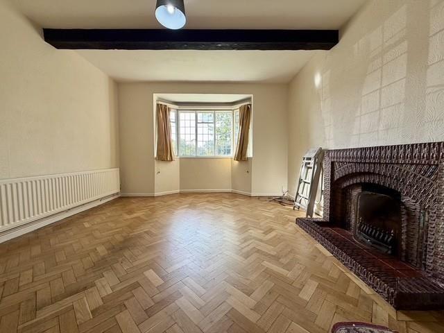 4 Bed House detached
