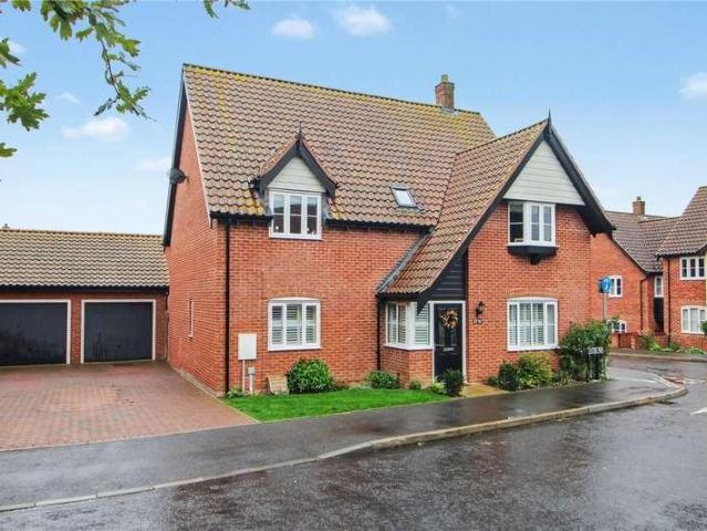 4 bed house for sale