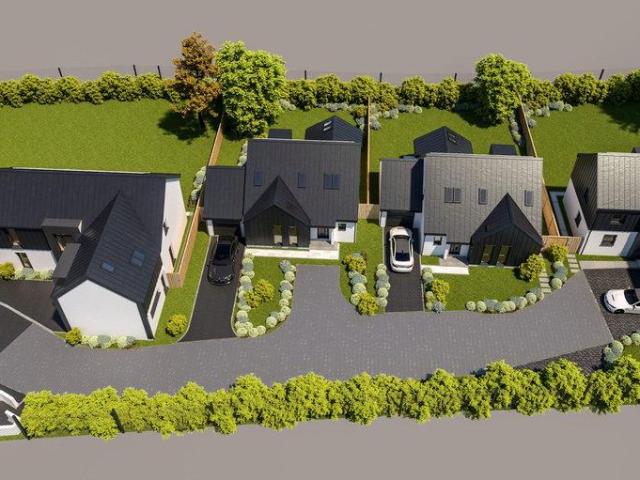 4 bed house for sale